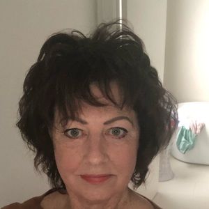 Meet your Posher, Carol